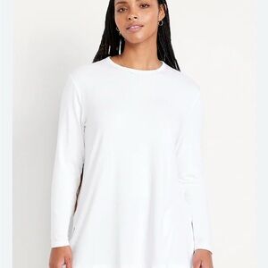 Old Navy Women's Classic White Long Sleeve Tee